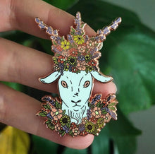 Charger l&#39;image dans la galerie, Broche May King Midsommar
