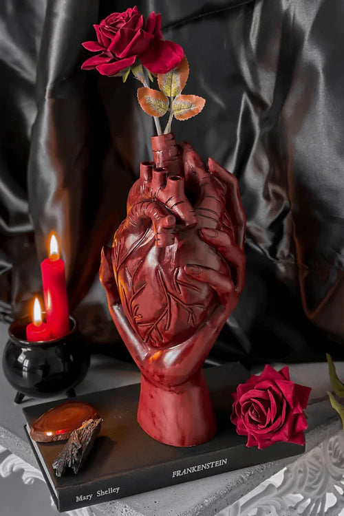 Vase Hold My Heart (I24)