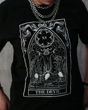 Charger l&#39;image dans la galerie, T-Shirt The Devil Tarot
