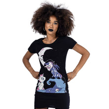 Load image into Gallery viewer, T-Shirt Under The Moon
