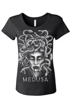 Charger l&#39;image dans la galerie, T-Shirt Medusa
