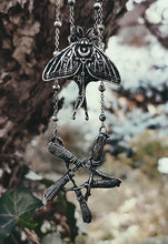 Charger l&#39;image dans la galerie, Collier Moon Moth [ARGENT] (I24)
